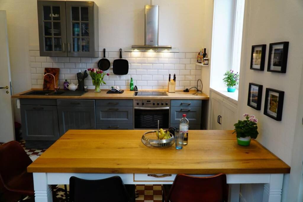 Grosszuegige 185M2-Altbauwohnung In Bestlage 7Zimmer-2Baeder-2Kuechen-2Wcs Hamborg Eksteriør billede