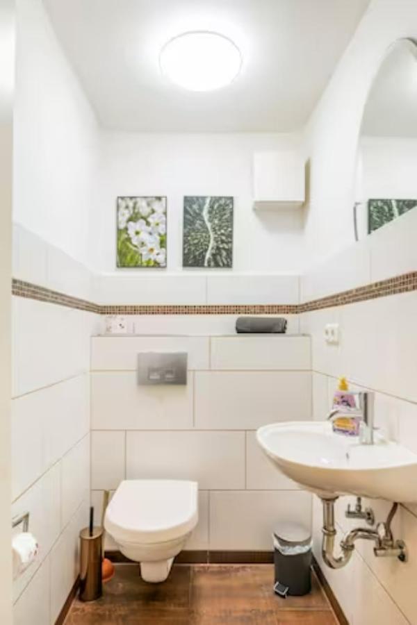 Grosszuegige 185M2-Altbauwohnung In Bestlage 7Zimmer-2Baeder-2Kuechen-2Wcs Hamborg Eksteriør billede