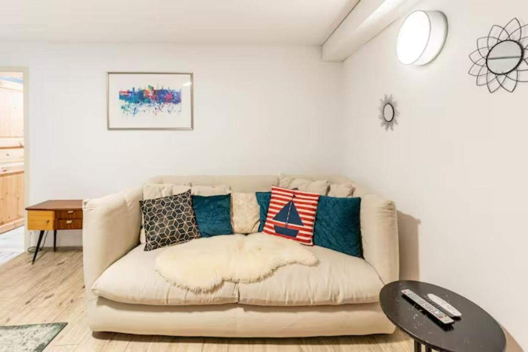 Grosszuegige 185M2-Altbauwohnung In Bestlage 7Zimmer-2Baeder-2Kuechen-2Wcs Hamborg Eksteriør billede