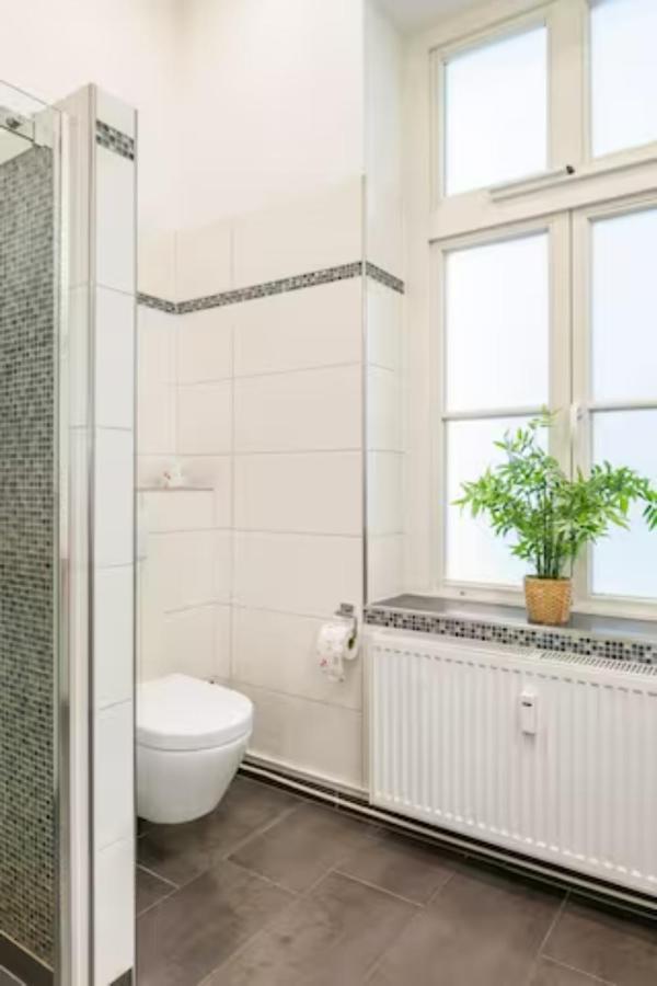 Grosszuegige 185M2-Altbauwohnung In Bestlage 7Zimmer-2Baeder-2Kuechen-2Wcs Hamborg Eksteriør billede