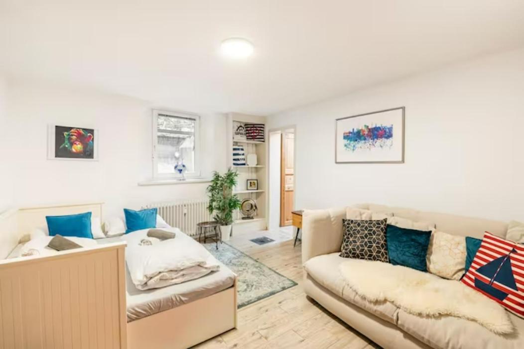 Grosszuegige 185M2-Altbauwohnung In Bestlage 7Zimmer-2Baeder-2Kuechen-2Wcs Hamborg Eksteriør billede