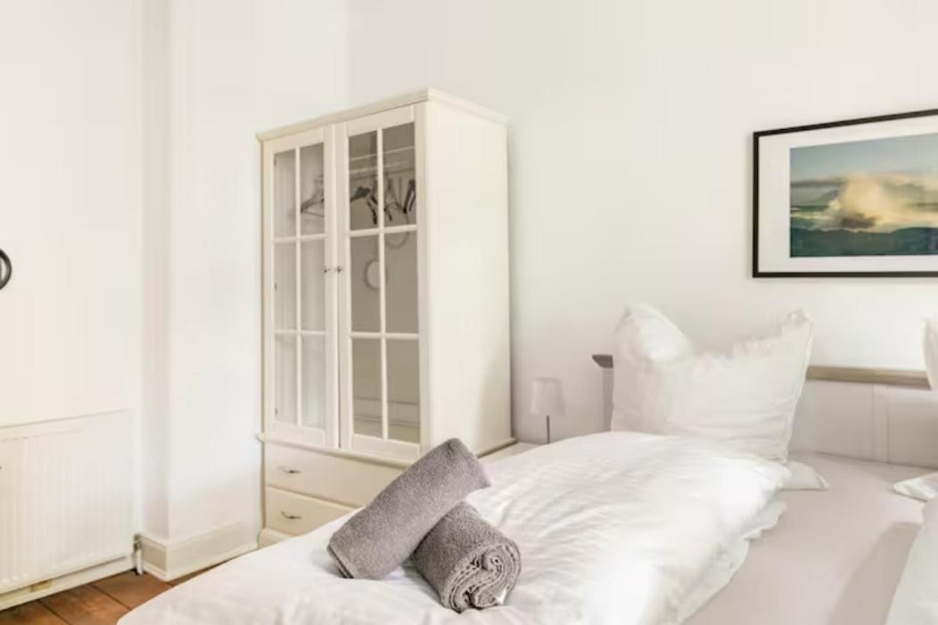 Grosszuegige 185M2-Altbauwohnung In Bestlage 7Zimmer-2Baeder-2Kuechen-2Wcs Hamborg Eksteriør billede